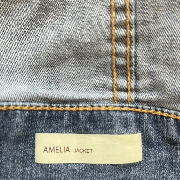KUT from the KLOTH Amelia Denim Jacket - Picture 7 of 8